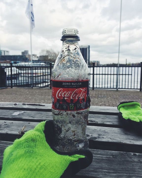 Refill's tweet photo. Was it refreshing enough to justify this? If you're looking for #ZeroSugar, why not try #tapwater?

We found this after plastic fishing with our partner @Robeco. @Coke, share 3 top things you're actioning to prevent this from happening in the future? https://t.co/SeY2382oWE