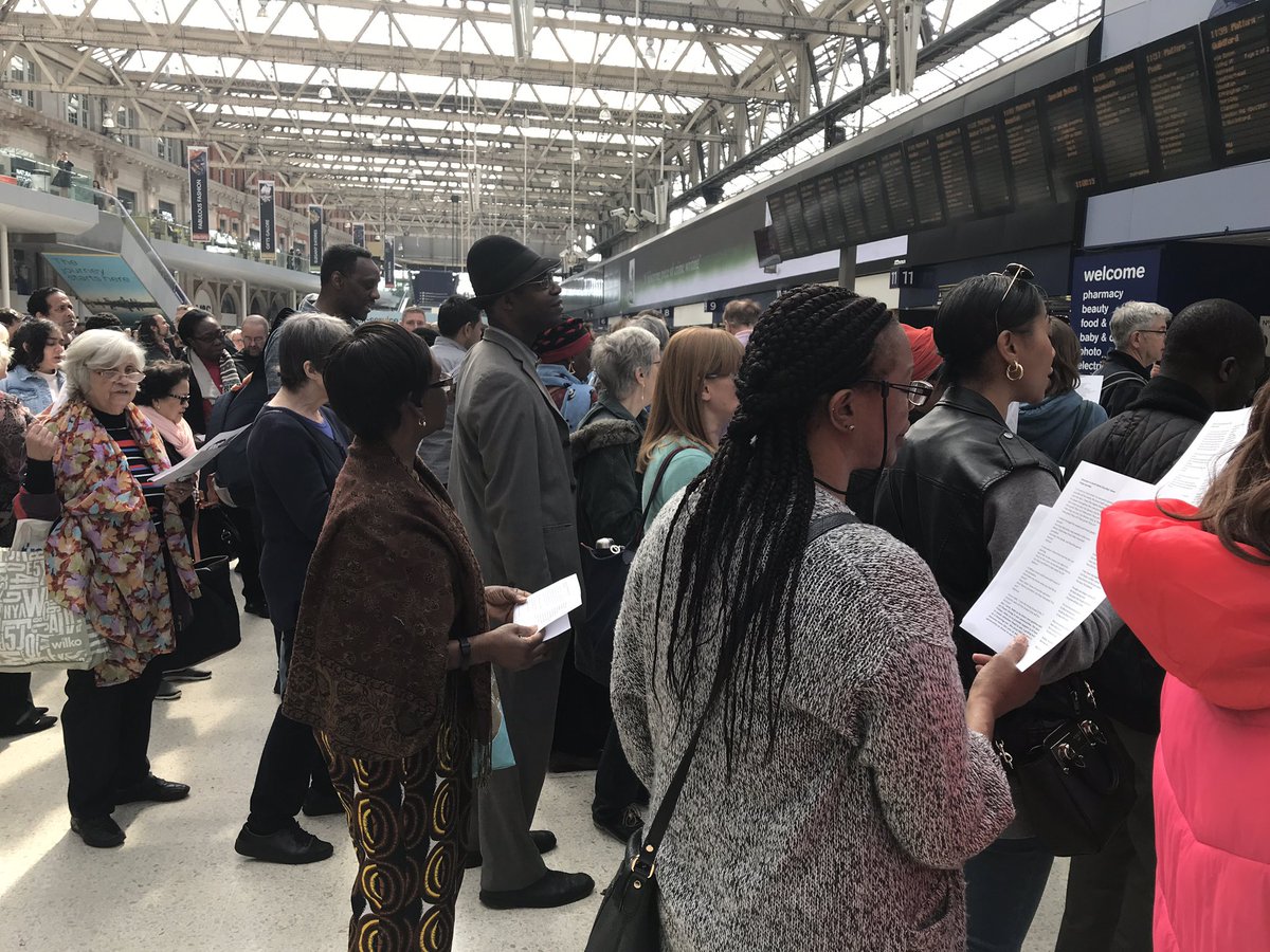 AndrewPNunn's tweet photo. Wonderful Procession of Witness with Southbank Churches and Pop-Up Church at Waterloo Station. Great crowd: great witness. #GoodFriday https://t.co/y3W59QGXyR