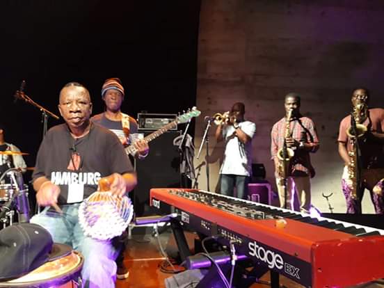 Egypt80Band's tweet photo. @BANLIEUESBLEUES... SALUTE TO ALL STRUGGLE PEOPLES ALL OVER THE UNIVERSE... ✊🏿, LE TAMANOIR NEXT...
#SeunKuti #FelaKuti #SeunKutiandEgypt80 #Egypt80 #Egypt80Band #BlackTimes #STRUGGLESOUNDS #banlieuesbleues
📷 DÉBỌ̀ https://t.co/qJ9Jhydmmq