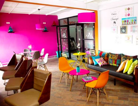 WIAPhilanthropy's tweet photo. Découvrez "Le Working Ladies-WIA HUB", premier incubateur de start-ups créé par et pour les #femmes à #Kinshasa ! Une plateforme conviviale où chaque femme pourra être accompagnée et soutenue dans son parcours entrepreneurial.💪🏾 => https://t.co/6r1dgwkpWK  #WIAInitiative #Africa https://t.co/XgghdJSGZh