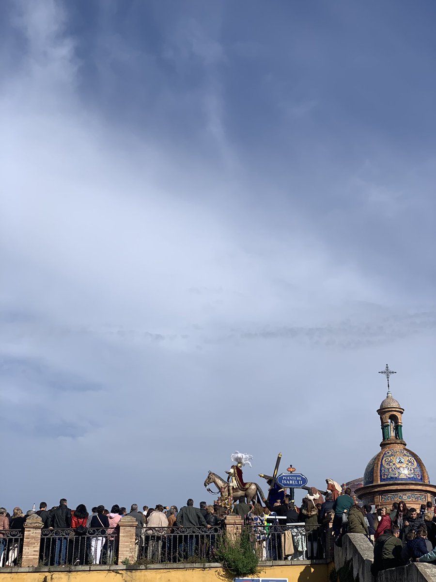 Eres ese amanecer que le falta a mi vida durante todo el año. #SueñaSevilla