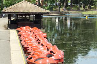 We're excited to announce that Parkwood Outdoors at Roath Park Lake will be open from Monday 15th April 2019!

Rowing Boats and Pedalos will be available to hire from the boat house!

We look forward to welcoming you back this Easter Holidays

#ParkwoodOutdoors #RoathParkLake