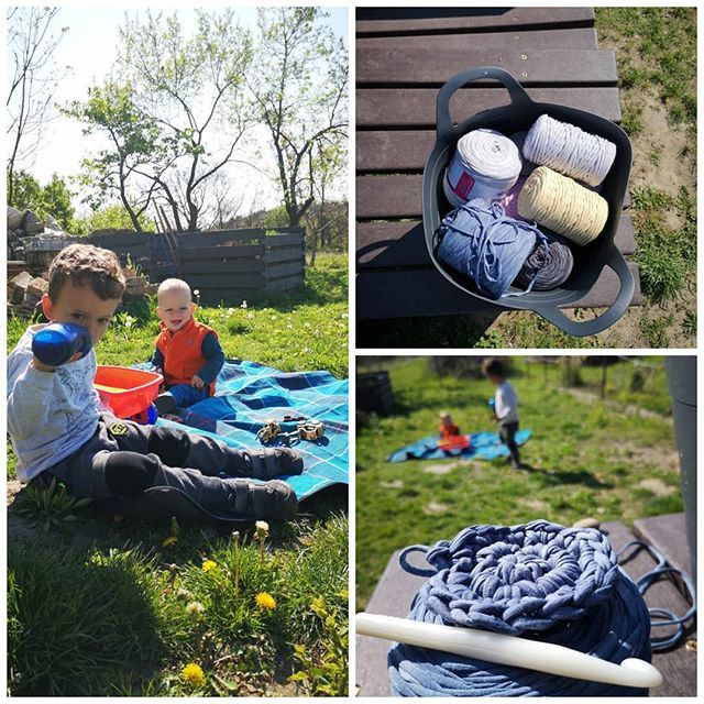 DrofiJewelry's tweet image. Nem tudtam dönteni, hogy melyik fonalból csináljak micsodát, így kihoztam egy ruháskosárnyit, amíg legelnek a gyerekek 😂

#újhobby #kosarka #kosar #horgolt #horgolas #newhobby #basket #crochet #gift #box #kidsroom #home #garden bit.ly/2IvO8Vo