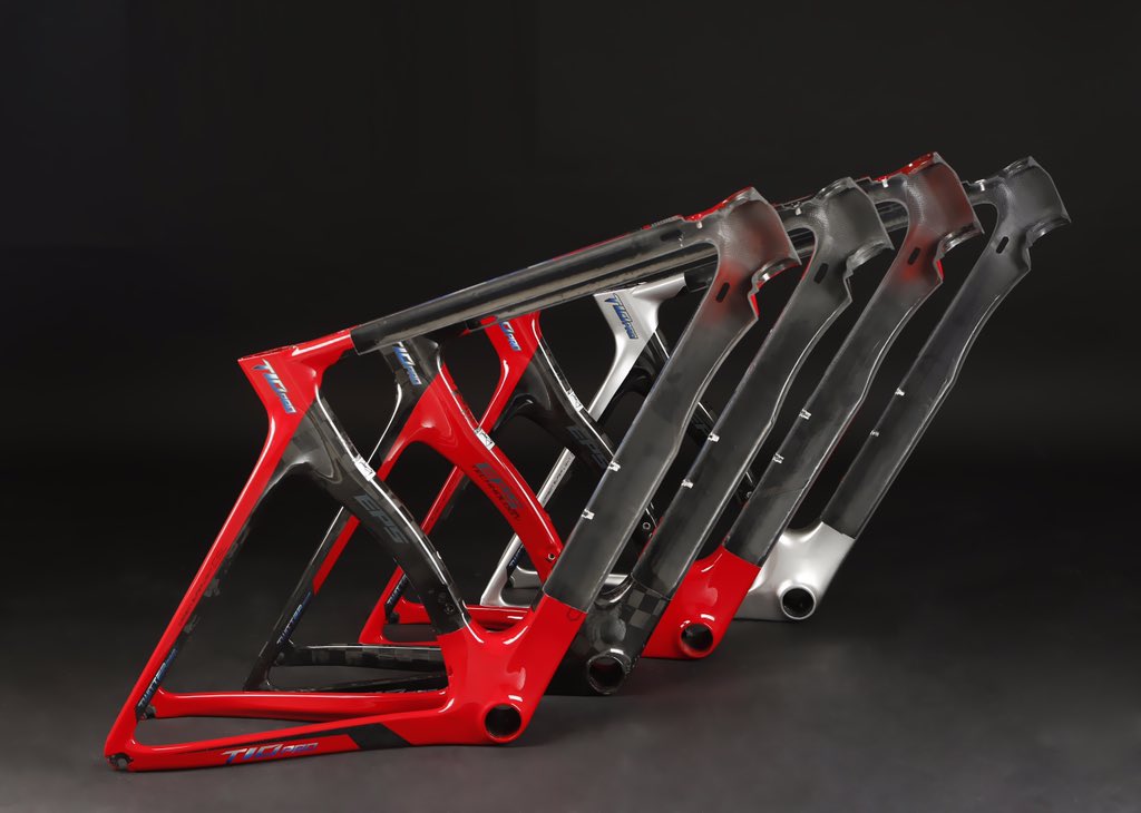 Twiter_Bike's tweet photo. What are you waiting for?I am ready to welcome your inquiry. Facebook:TwitterBikeFactory AlibabaShop: https://t.co/fFGNs8mmt4. Website:https://t.co/zUq2VobBwS #roadbike #carbonbikeroad #cycling #roadcycling #outdoors #ESPbike #twitterbike #twitterbikefactory #oemroadbike https://t.co/UPw4XTIDdW