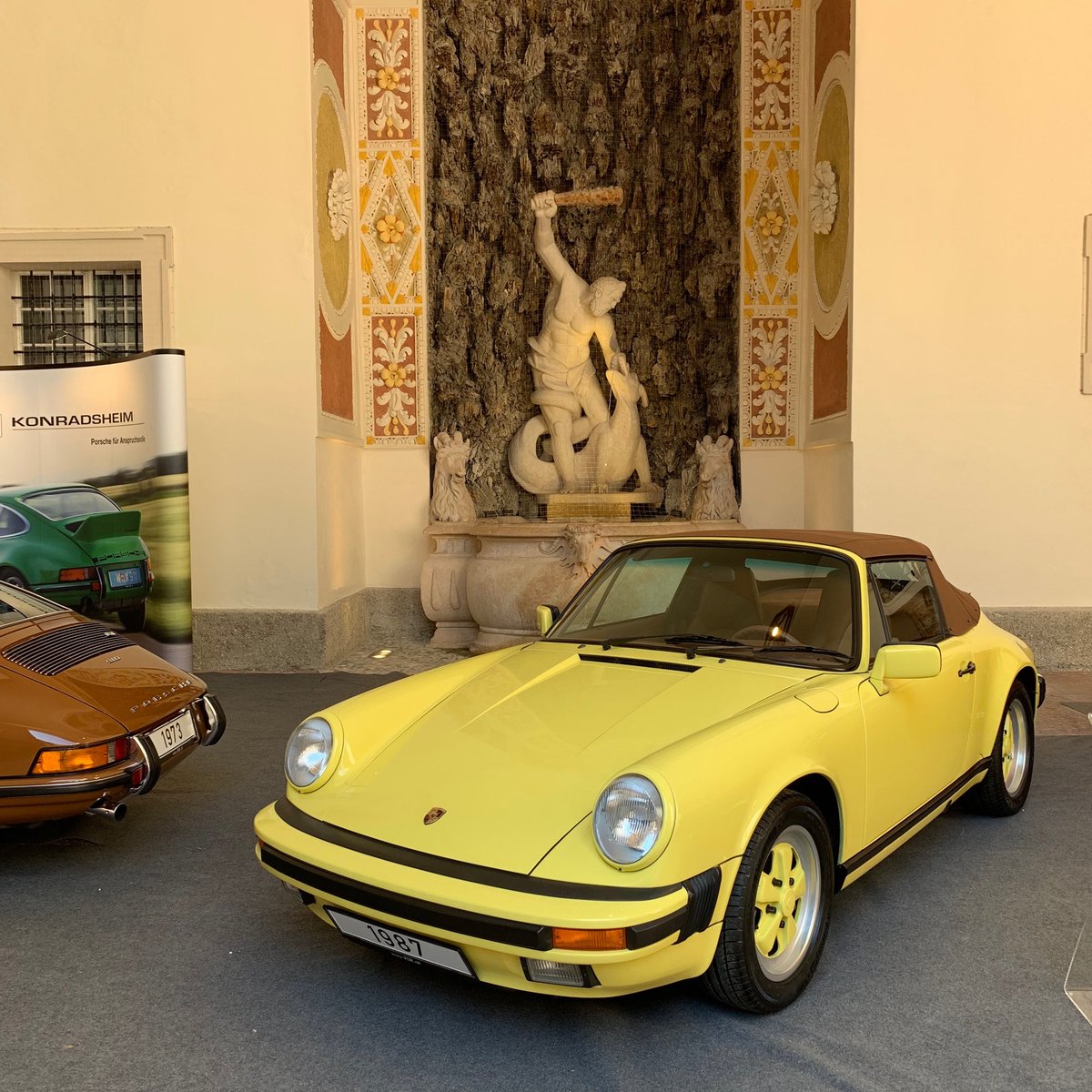 Is that the Porsche Club depicted in the background? #Porsche #Porsche911 #porscheclubgb ⁦<a href="/Porsche/">Porsche</a>⁩ ⁦<a href="/PorscheRaces/">Porsche Motorsport</a>⁩ ⁦<a href="/PorscheGB/">Porsche GB</a>⁩ ⁦<a href="/Porsche911UK/">Porsche911UK</a>⁩