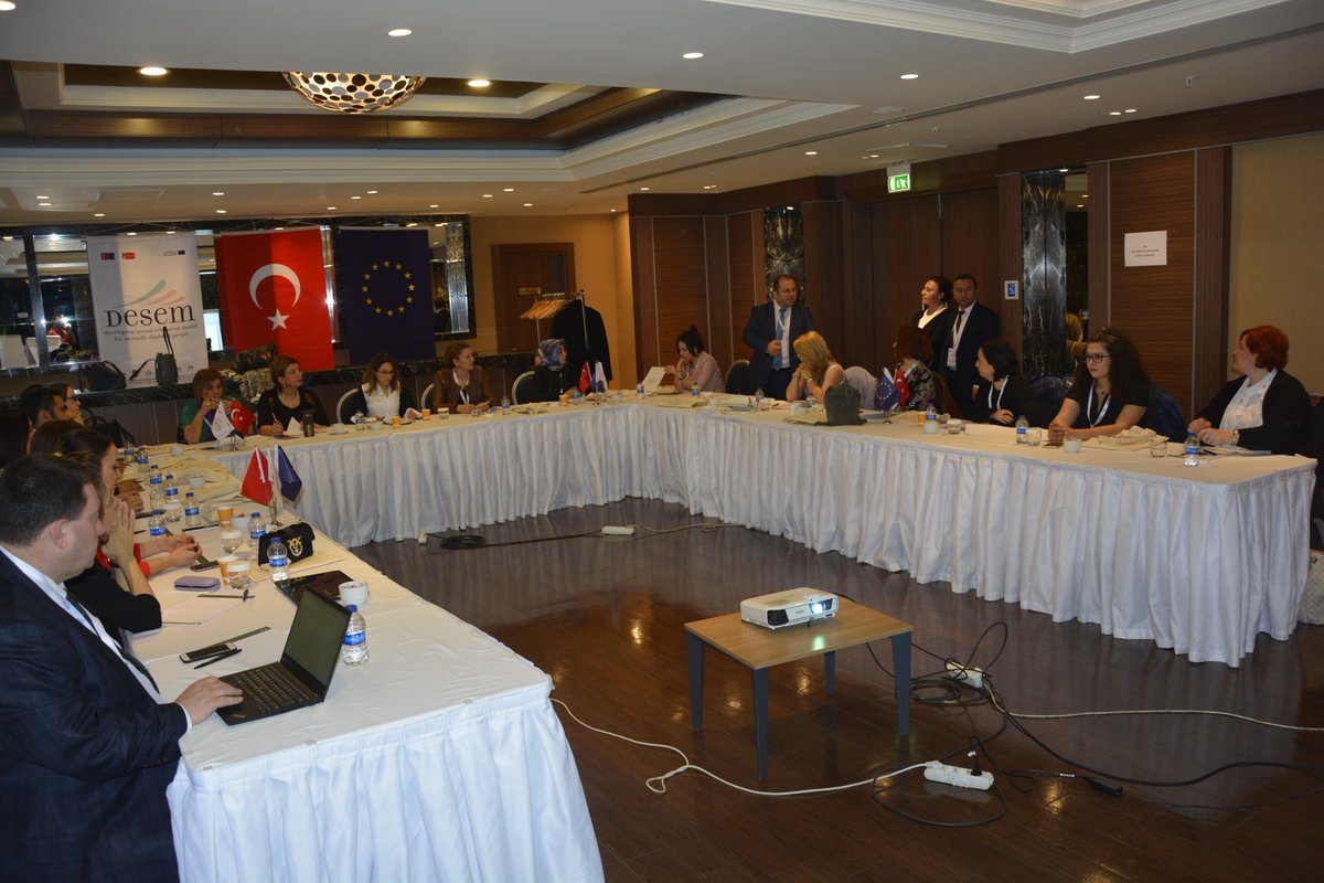 Zihinsel Engelli Bireyleri ihmal-istismardan koruma ve mahremiyet eğitimi projesi eğitici-veli çalıştayı Ankara GreenPark Otelde başladı desemproject.eu
#DESEM
#ZihinselEngelliler
#Rehberlik
#MeslekiYeterlilik