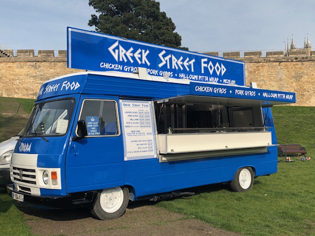 Zorba excited <a href="/chowdownevents/">Chow Down</a> <a href="/lincolncastle/">Lincoln Castle</a>  #greekfood  🇬🇷🇬🇷☀️