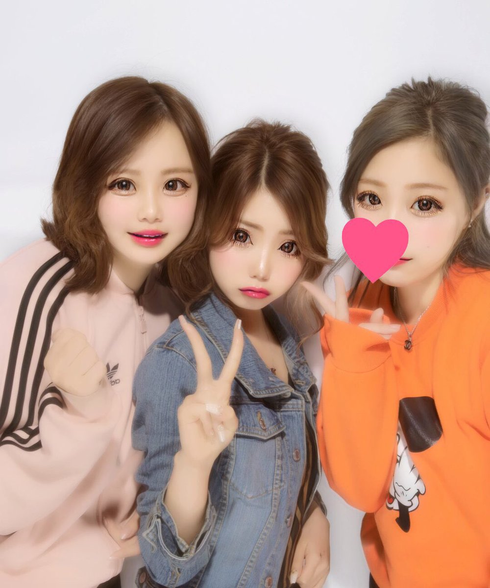 8mayu2411's tweet photo. しほももかコンビおもろすぎん（笑） https://t.co/CBWX1suZiL