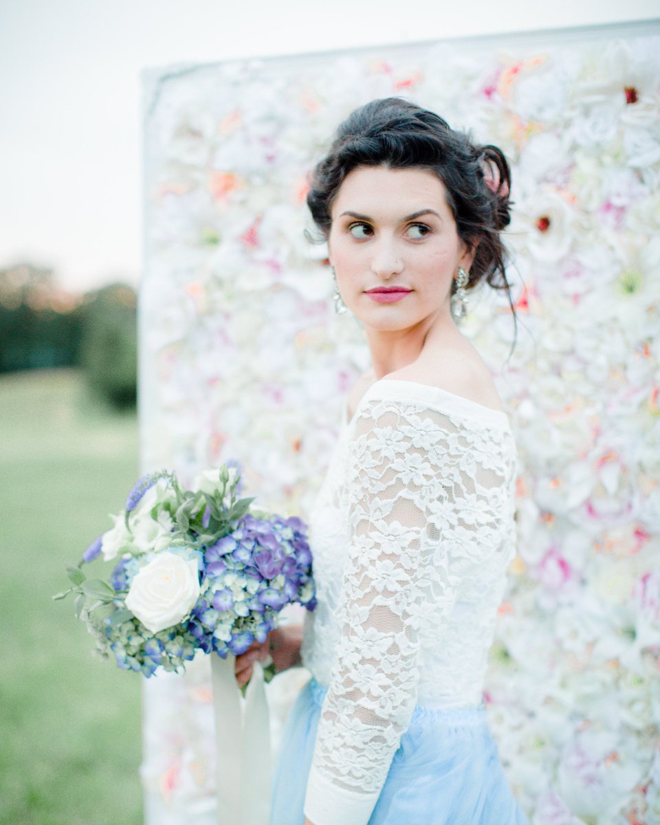 UniquelyChicVintage tweet media