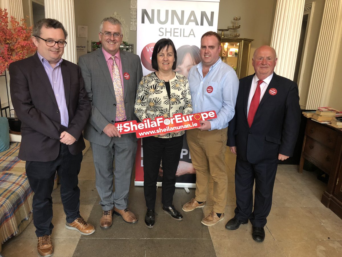 Very warm welcome back in Waterford again last night for @SheilaNunan with @labour candidates @seamusryan1 @thomasphelan @gerbarron Cllr. John Pratt see ye again soon #SheilaforEurope #LE19 #EP19 #PES #ItsTime