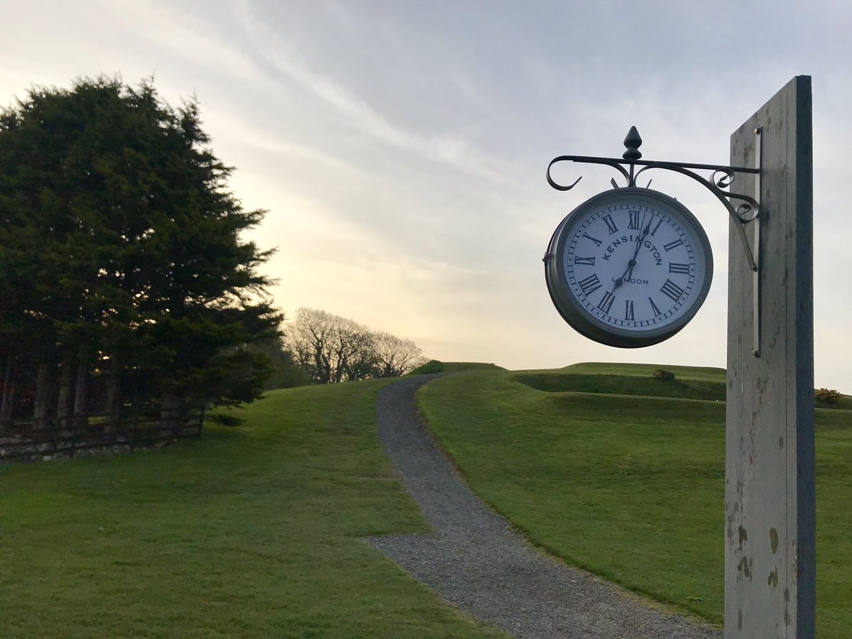 GerWynne's tweet photo. Yng ngeiriau Iwcs...

🏌🏿‍♂️“Yn y bora...da ni ora’!” 🏌🏿‍♂️

Bore bendigedig i gychwyn Gwener y Groglith. #pasg

@CaernarfonGolf https://t.co/azeMrWPEeB