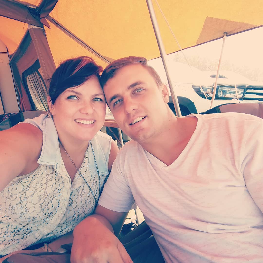 MichelleJArtist's tweet photo. What a blessing to share this day with the people you really love and love you back! #loveyouguys #lovethisday #suzuki #thewayoflife #birthdayweekend #family #familyday #friendsforever #friends #saltrock #easterweekend #blessed #beautiful #ballito #boeretroos #camping #special https://t.co/uz485oxfvH
