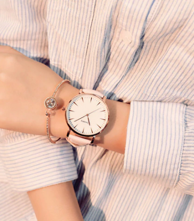 EastBazaar1's tweet photo. "Ulzzang" women's watch - style is a desire and attitude that comes from within: https://t.co/9VqhPEWVQY https://t.co/rKdrxbewBJ
