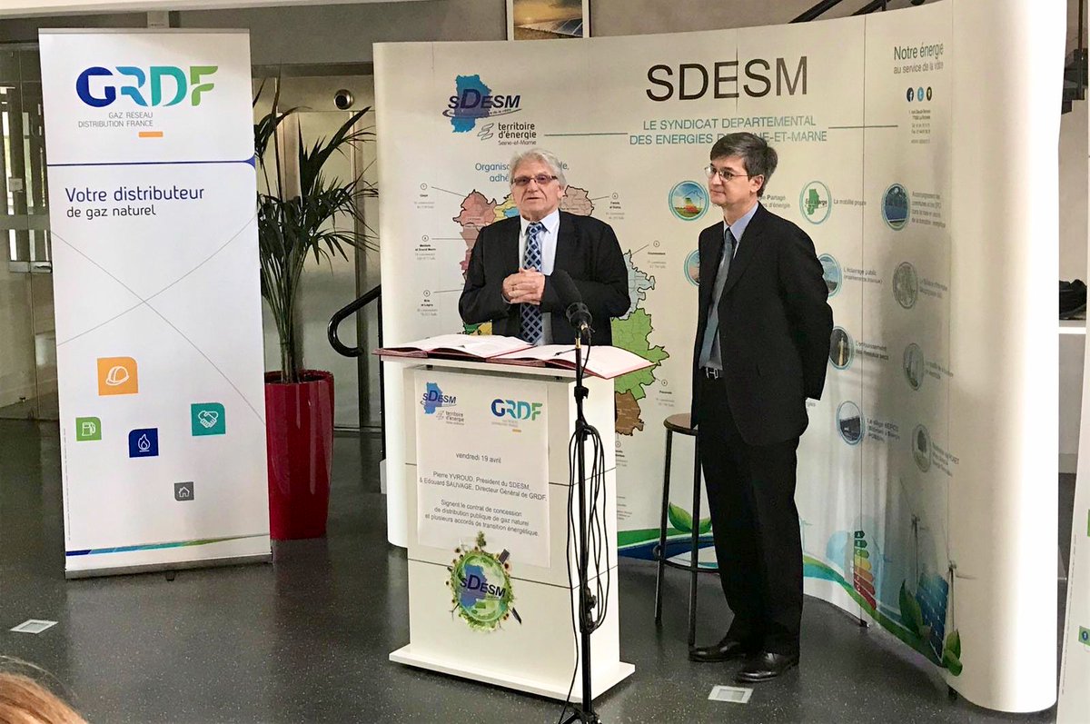 GRDF's tweet photo. Pierre Yvroud, Président #SDESM: “Le #biométhane a moins d’attention que d’autres #énergies de la part des pouvoirs publics. Le @BEPOS_Sdesm_77 est convaincu de la #TransitionEnergétique et c’est pourquoi le contrat de concession avec #GRDF est renouvelé pour une durée de 40 ans“ https://t.co/N5OLjVL2xw