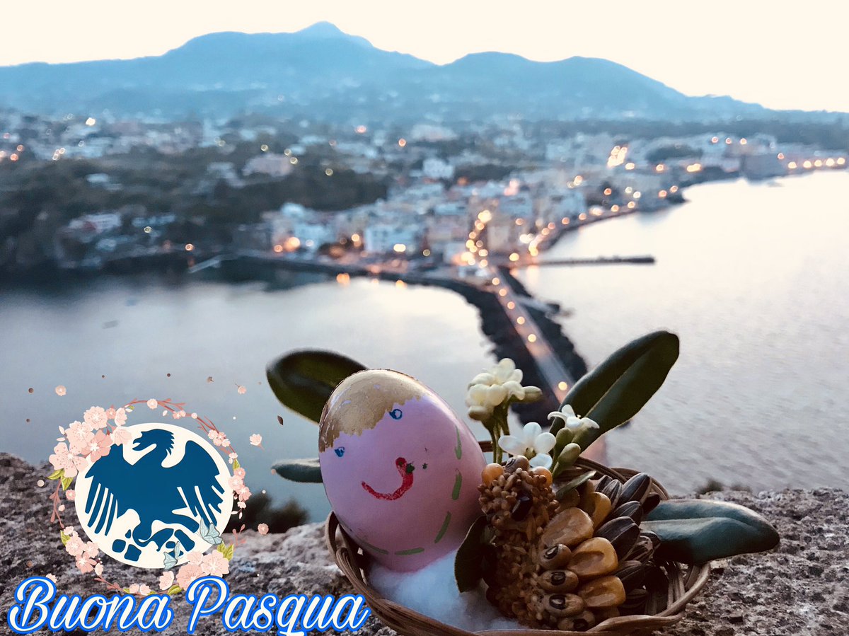 ischiaconfcomm's tweet photo. Il direttivo della #confcommercioischia augura #BuonaPasqua #ischia #ischiadestination #alluring_ischia https://t.co/5DPCSQr0pH