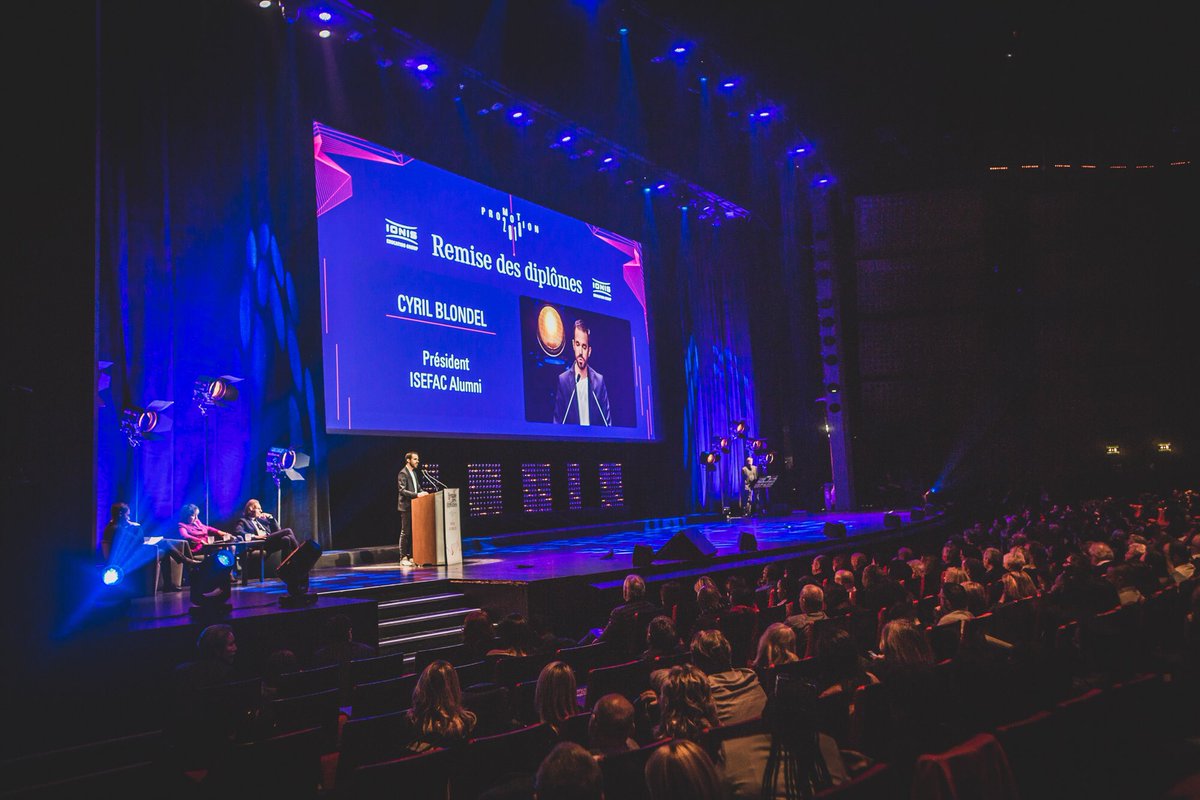 cyrilblondel's tweet photo. Très heureux et surtout très fier d’avoir présenté l’association des anciens étudiants des écoles du groupe ISEFAC : @isefacalumni lors de la remise des diplômes aux Palais des Congrès devant 1500 étudiants et familles. Rejoignez-nous sur https://t.co/QO2KOJZury 😉 https://t.co/u8dImNGh8n