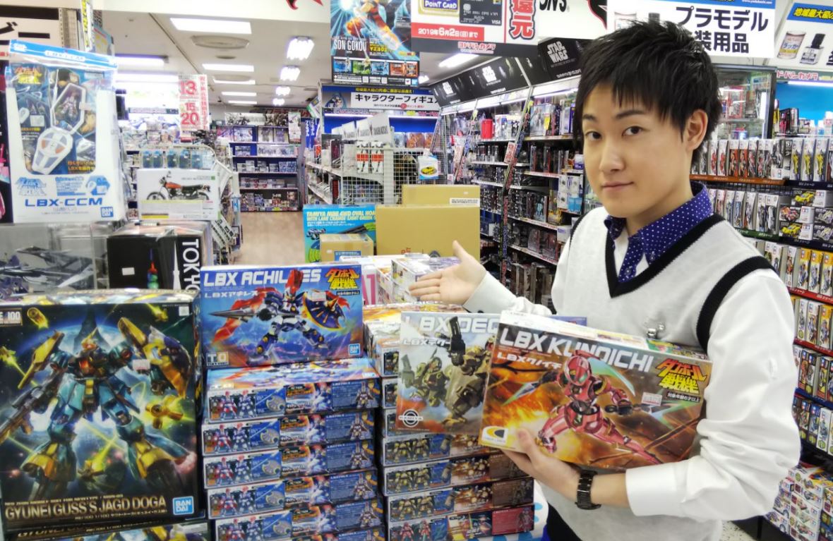 ヨドバシカメラ 京急上大岡店 新作ホビー好評発売中 工具無しで組み立て可能手のひらサイズのロボットプラモデル ダンボール戦機 が性能アップして帰ってきた ヨドバシ上大岡店ではその他プラモデルフィギュアの新商品も好評販売中 ぜひお立ち寄り ヨドバシカメラ 京急上大岡店 新作ホビー好評発売中 工具無しで組み立て可能手のひらサイズのロボットプラモデル ダンボール戦機 が性能アップして帰ってきた ヨドバシ上大岡店ではその他プラモデルフィギュアの新商品も好評販売中 ぜひお立ち寄り