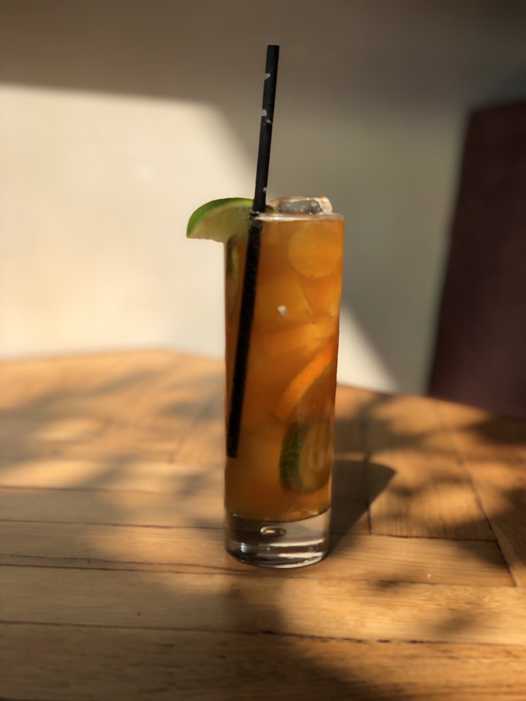 It’s a pimms kinda weekend 🍹 We’re open all weekend serving food, wine, cocktails, ales..... come and catch some rays on our outside seating area ☀️