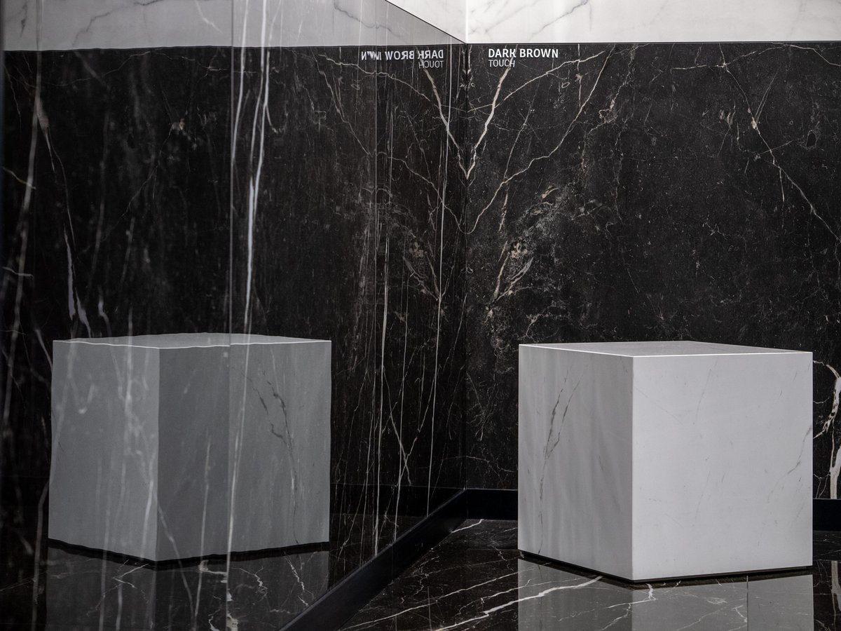 Cottodeste's tweet image. The #Fuorisalone19 has ended but the installation dedicated to the Vanity #collection and the excellence of Cotto d'Este #surfaces can still be visited in the showroom in #Milan. Browse the gallery to find out more: bit.ly/2LbLNxh  

#mdw19 @fuorisalone