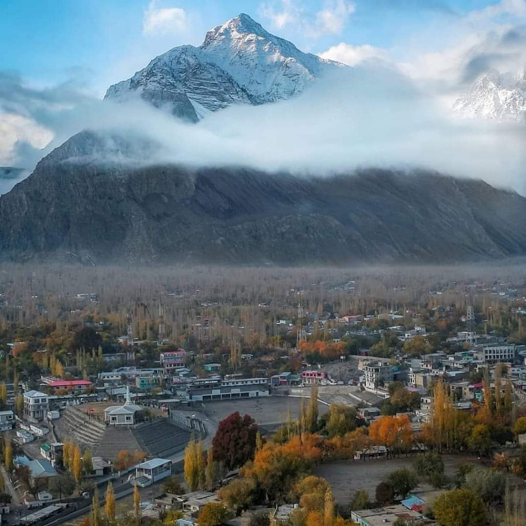 A beautiful view of #Skardu city, Northern areas of Pakistan.
Pakistan is a gift of Almighty.
#Pakistan #travelphotography #tourism #Pakistan