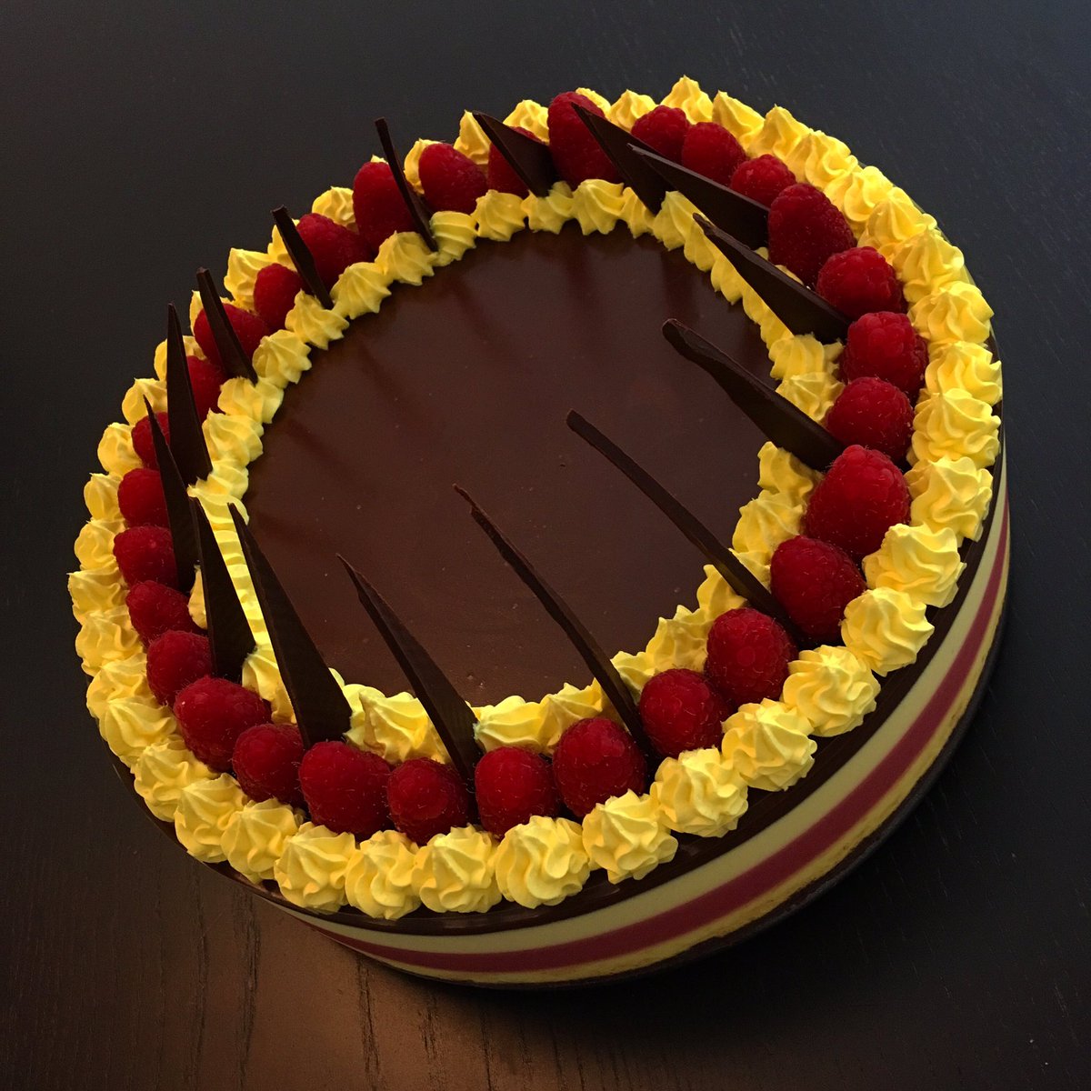 I made two cheesecakes for a friend’s family’s christening this #weekend. The first one is a Lemon, Raspberry and #Chocolate #Cheesecake 😊 happy days!

#cake #dessert #easterweekend #EasterBankHoliday #food #foodblog #cardiff #GoodFriday