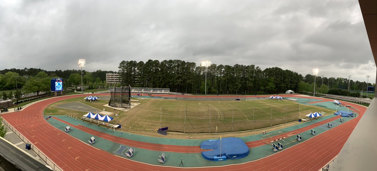 fasttrackrealty's tweet image. Calm before the storm...literally!! Disclaimer...I did not guarantee perfect weather! 👀 However...tomorrow looks great! #dukeinvitational #springtrack #updates@duketfxc ☔️🌩⚡️