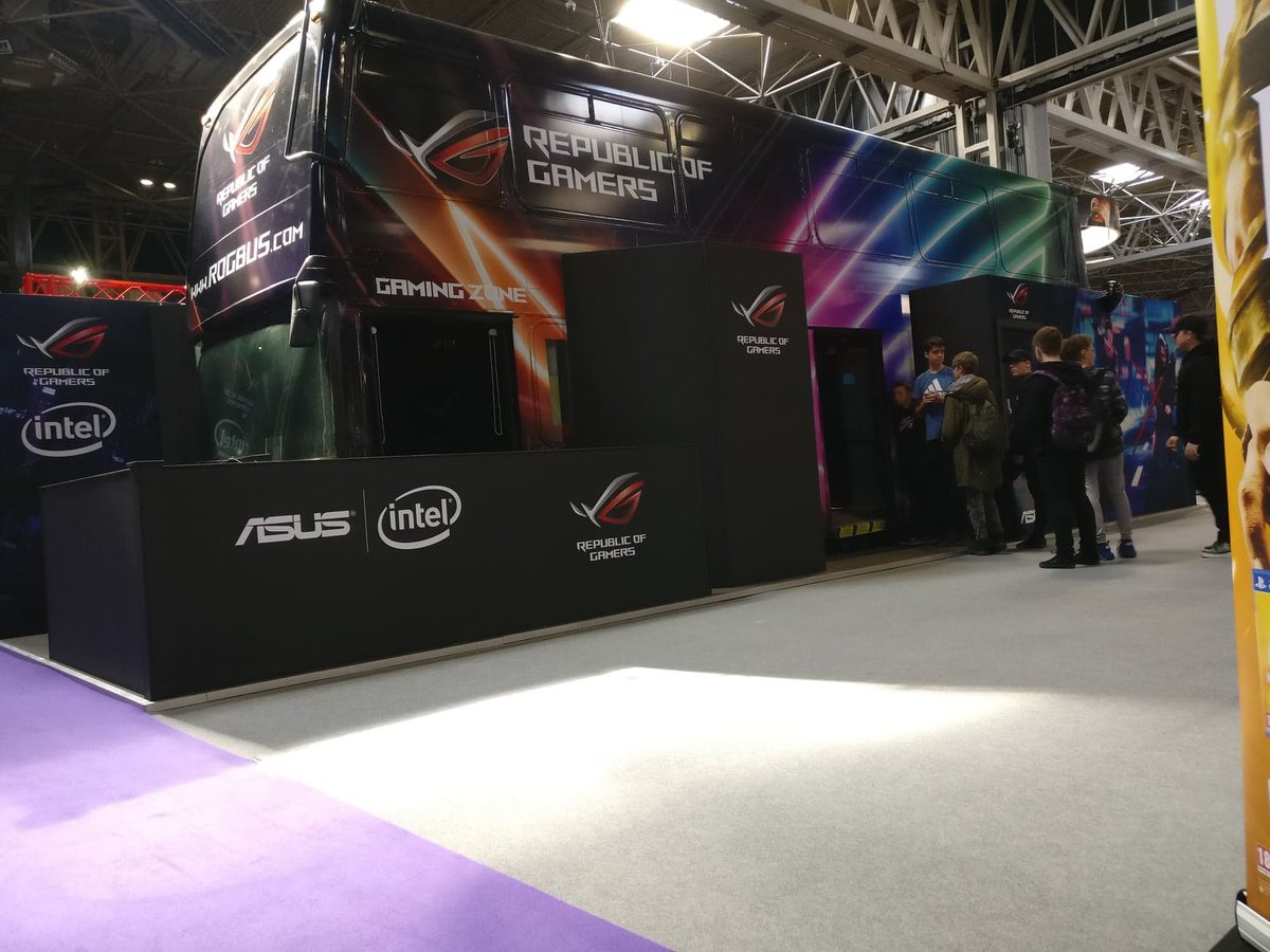 #i64 Day 1! 
Come check out the fresh new bus and amazing new tech!
Come play <a href="/PlayApex/">Apex Legends</a> on twin 2080's... Or pink peripherals 😍

#ASUS #ROGBUS #Awesome