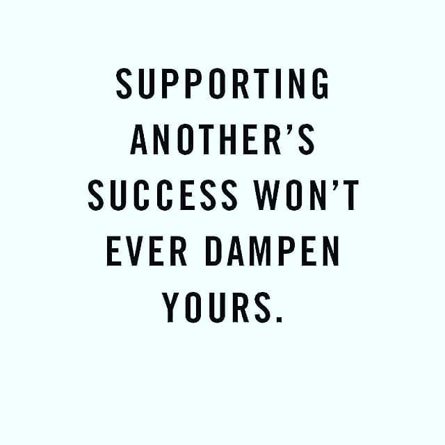 g_balesh's tweet image. Reposting @kathscolling: - via @Crowdfire 
Something to take into your day. Always surround yourself with a #positive and #inspiring circle of people so that you can #support and #GrowTogether! Reaching your #goals with others is always more satisfying!
.
.
.
.
.
 #motivation