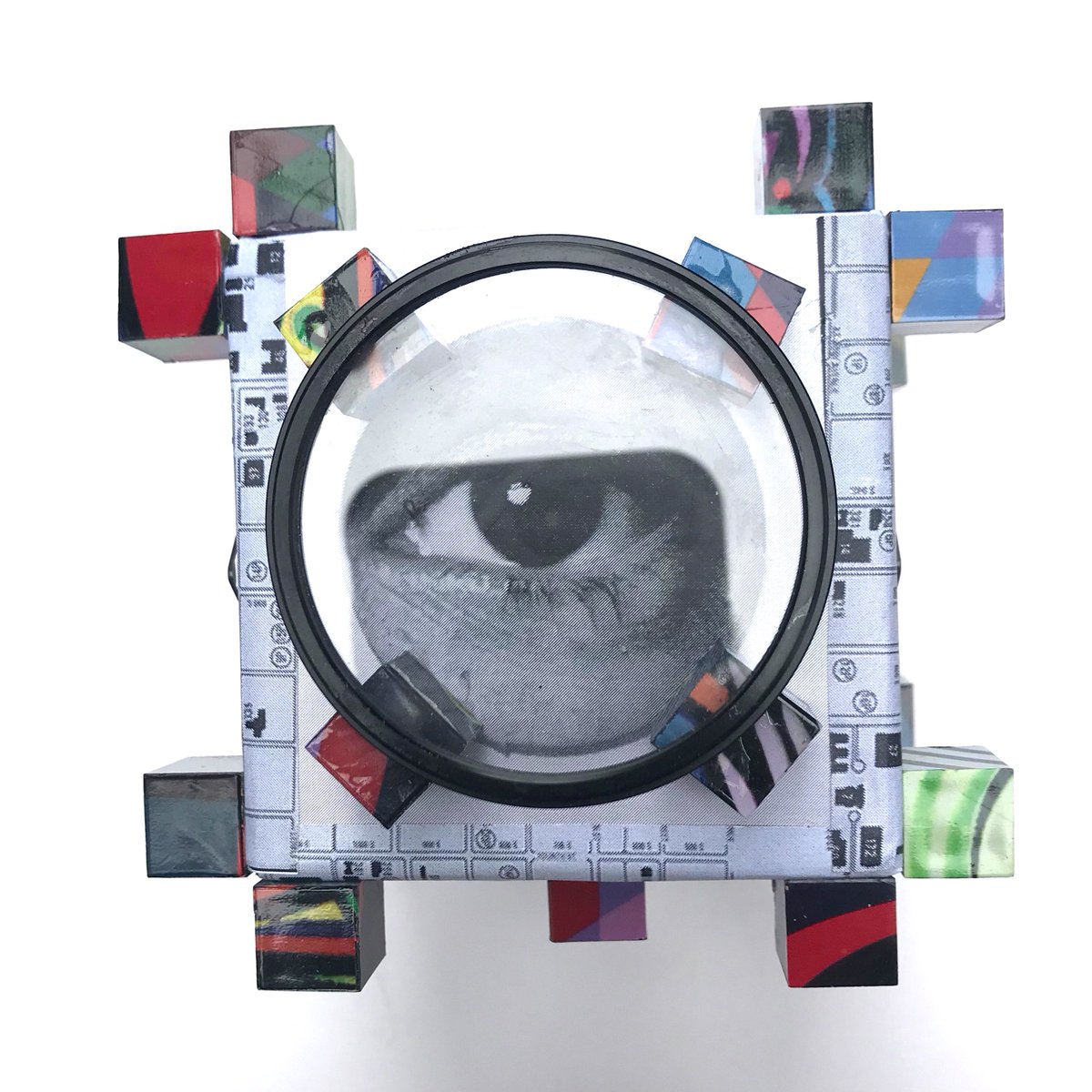 ArtotemArt's tweet photo. Cube #Assemblage &amp; #Collage Art - "Pathways"
#arte #kunst #konst #pathways #dada #dadaism #neodadaism #cubeseries #contemporaryart https://t.co/sc2zP58ipj