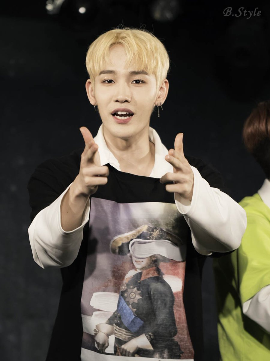 B_Style95's tweet photo. 190419  1部　
#14U #원포유 
#BS #비에스 #영수 #rio #リオ
@14U_official_ @14U_JP https://t.co/gUDk7s40XT