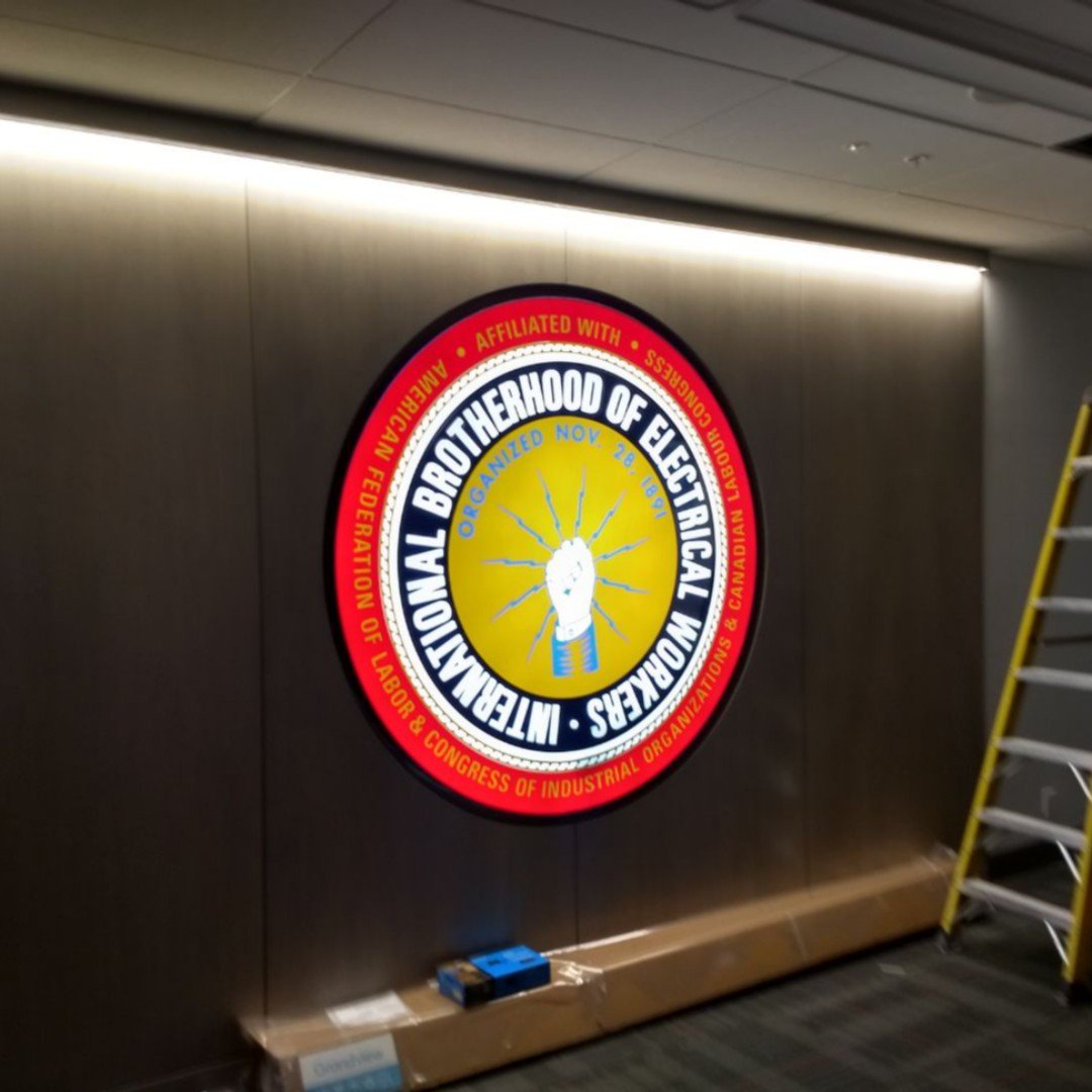 FastsignsSurrey's tweet photo. Massive Illuminated logo recently completed at @IBEW #lightbox  #surrey #fastsignssurrey #fastsignsdidit #buylocal #fullservice #signageneeds #wedoitall #onestopshop #bc #canada #morethanfast #morethansigns #surrey #lowermainland #yvr #delta #whiterock #vancouver #coquitlam https://t.co/MZPDIuESPM