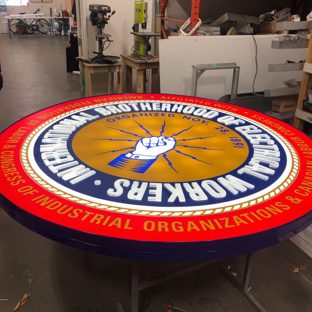 FastsignsSurrey's tweet photo. Massive Illuminated logo recently completed at @IBEW #lightbox  #surrey #fastsignssurrey #fastsignsdidit #buylocal #fullservice #signageneeds #wedoitall #onestopshop #bc #canada #morethanfast #morethansigns #surrey #lowermainland #yvr #delta #whiterock #vancouver #coquitlam https://t.co/MZPDIuESPM