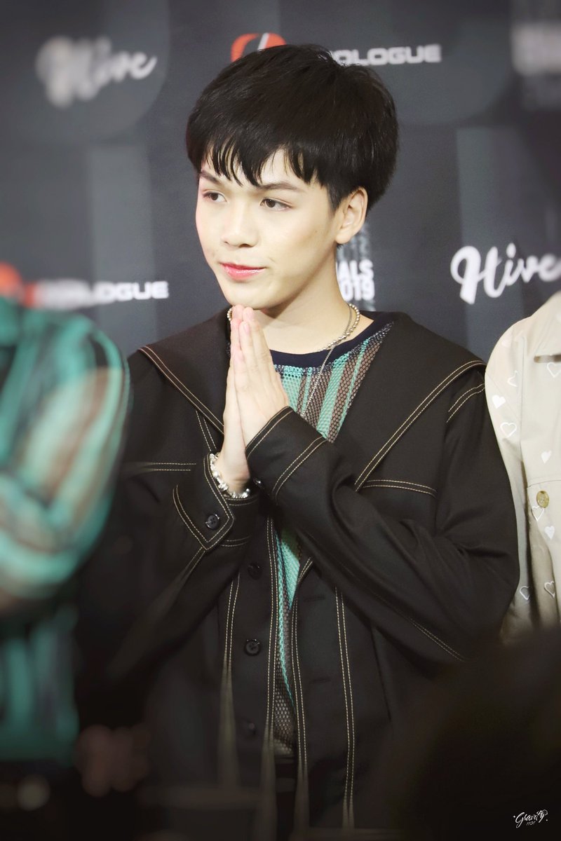 Gravity1101's tweet photo. > 190419 <

萨瓦迪卡  欢迎大家
欢迎大家来看我们帅气的地球

@cooheartt
#gravity1101 
#cooheart 
#แคร์รอตของคุณกระต่าย https://t.co/a2OZBfN1JE