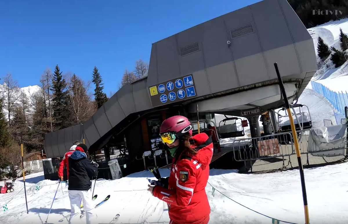 SkiFactorNet's tweet image. Do you know how to use a #ski chair lift? Who's in this photo? ⛷️ #Skiing Italy, #Courmayeur 2019. Happy #Easter! 🐰#Courmayeur2019 #HappyEaster 
youtu.be/cL-DOZEbaSM