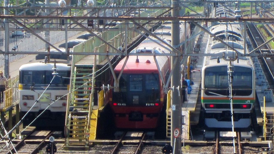 Best Rail 一昔前の東大宮車両センター カラフルな185系が揃う東大宮操車場駅 ちょっとだけ懐かしい写真です Jr東日本 185系 大宮総合車両センター 東大宮車両センター 東大宮操車場 さいたま市