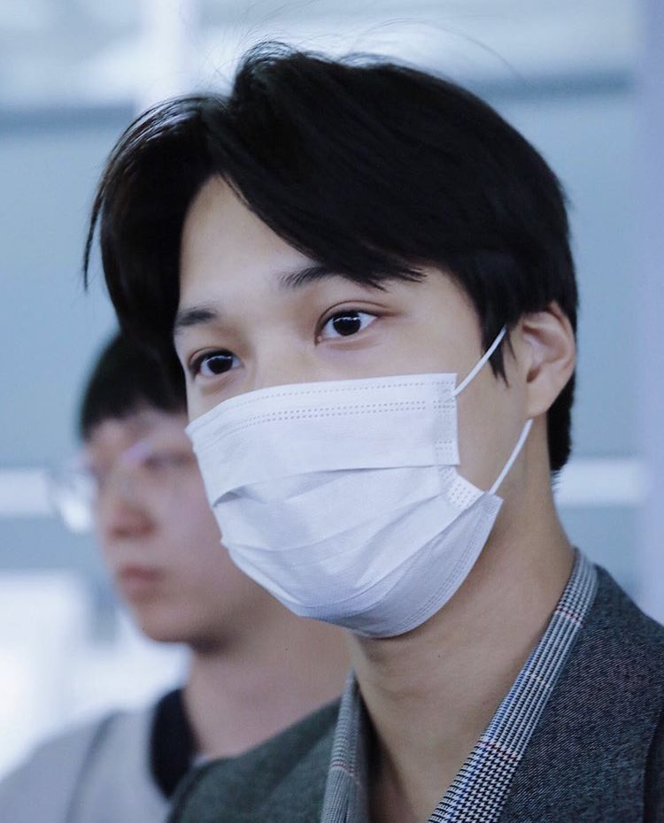 jonginpic's tweet image. I hope he’s doing well 💙