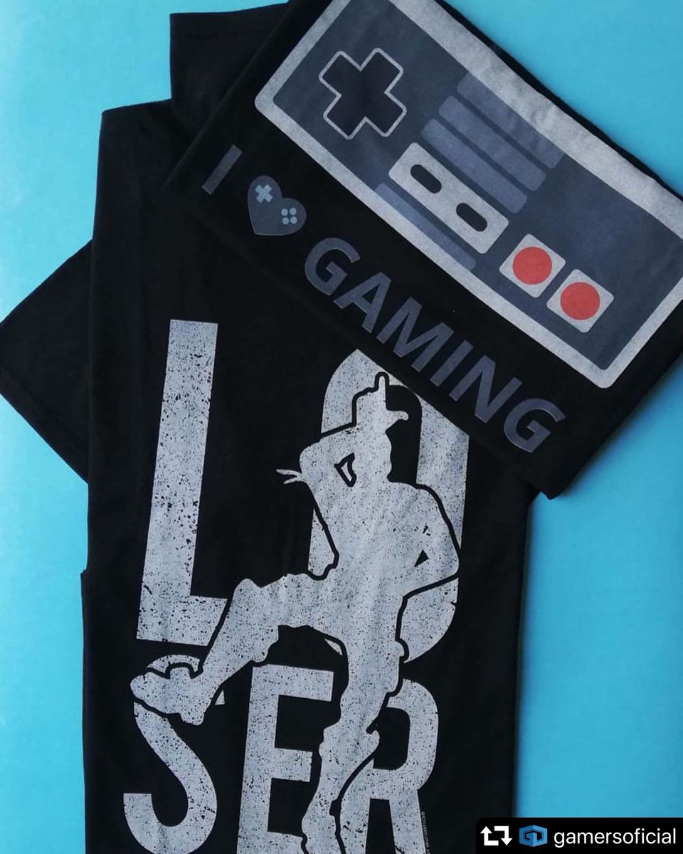 If you're a geek, we have something for you! Check ww.w.teeblox.com 🤓 #FridayFeeling