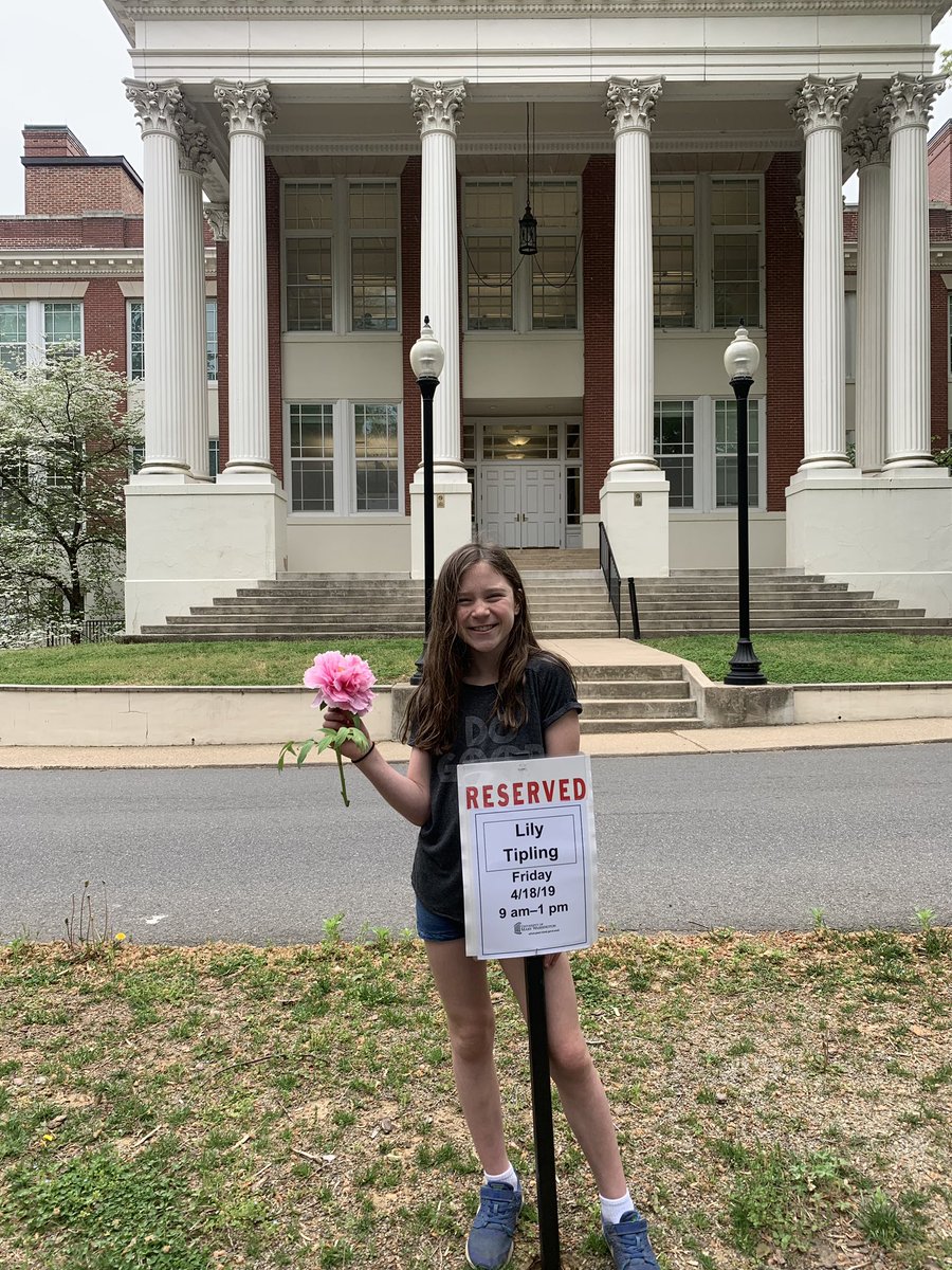 JessieTipling's tweet image. Huge thank you to Professor Eric Bond for giving Lily the opportunity to speak to your Environmental Sociology class about her straw project. @conwayelemsch @MaryWash @KiznerScott @NoStrawsInSCPS #NoStrawsInSCPS #ConwayLeaders #mightygirl