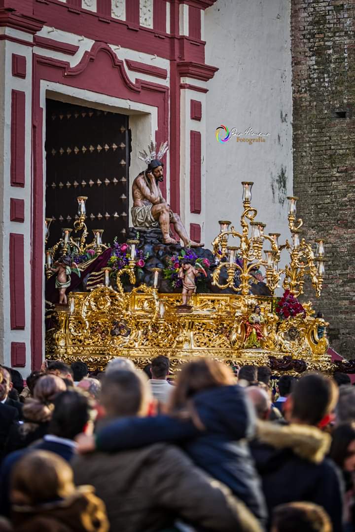 El_Sahumerio's tweet photo. Viernes Santo tarde. Hoy sale @humildadcarmona 
🗝Salida 19.45
⛪Prioral Sta María 20.50h
🥁Recogida 01.00h
👉Lugares de interés- Puerta Sevilla y Aguditas.
📸 Paco Moreno 
@turismocarmona @CaminosDePasion @BCTGraciaCarmo #venacarmona #SSantaSevilla19 #SSanta19 https://t.co/KPSpeVd7B1