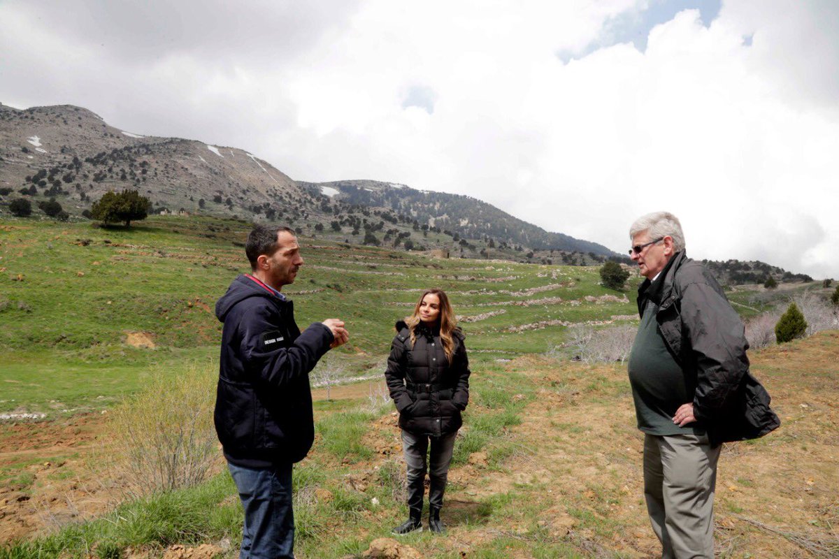 Darinekhatib's tweet photo. I had the honor of meeting good people of Akkar. Local farmer Husain took me in a tour to see how FAO helped improve the livelihood of both Lebanese and Syrian farmers in this vulnerable area. Livelihood is a critical component towards achieving #ZeroHunger @FAOinNENA https://t.co/akDjNophMy