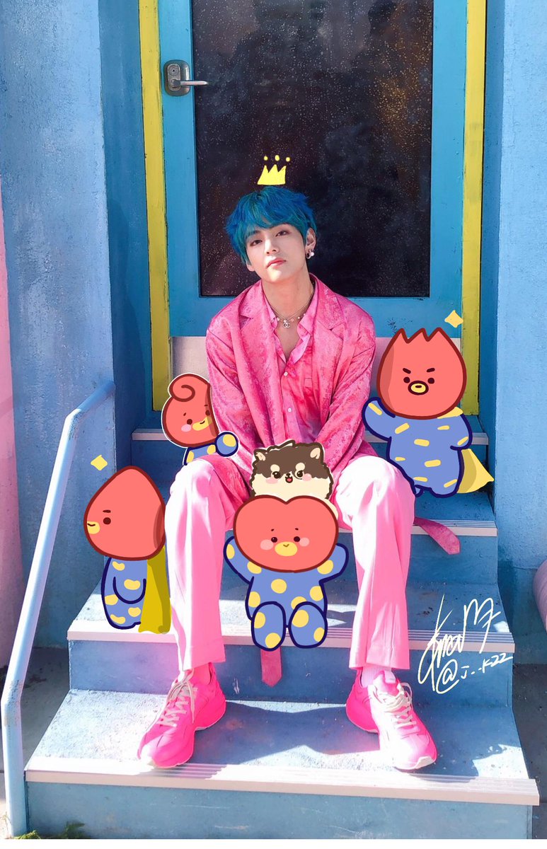 j_taekoo97's tweet photo. Family  💜

@BTS_twt #Taehyung https://t.co/l2Zz67GHh2