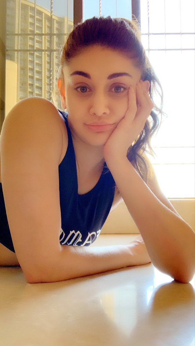 shefalijariwala's tweet photo. By my favourite window ☺️ All I need is good coffee !
.
.
.
#coffeemood #bymywindow #summervibes #evening #relaxing #nomakeup #wondering #happygirl https://t.co/EASyVeV4bL
