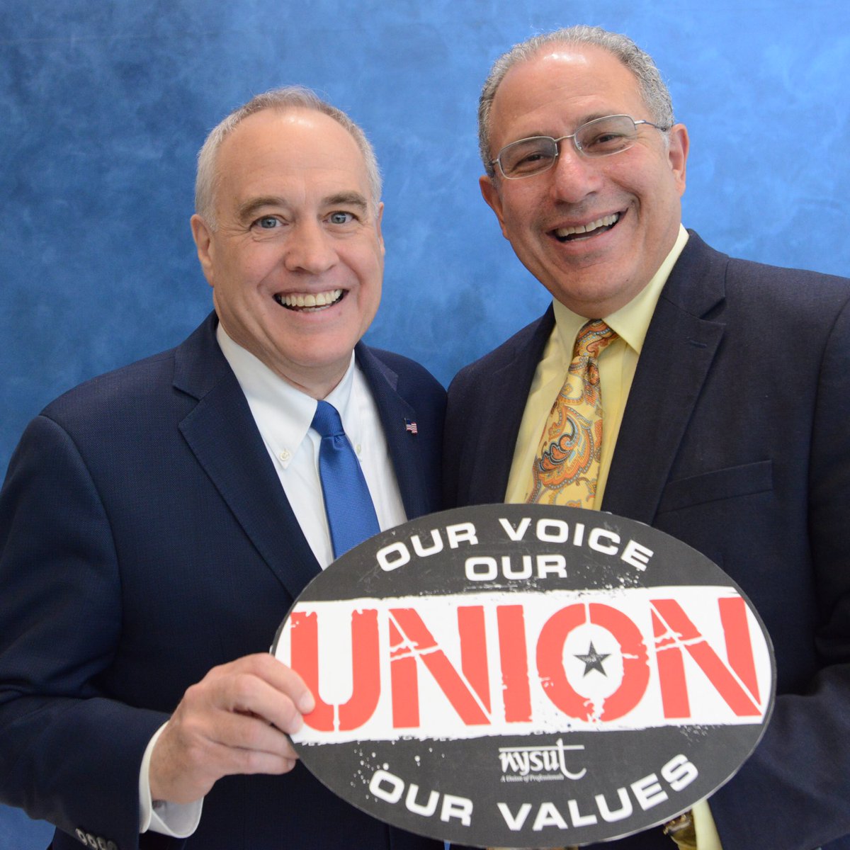 nysut's tweet photo. Both @NYSComptroller and @TishJames were at NYSUT headquarters in Latham yesterday to talk about retirement security with the NYS Alliance for Retired Americans. 📷 by El-Wise Noisette. #FriendsOfLabor #UnionStrong @AndyPallotta @NYSUTsTreasurer https://t.co/nyRivuQMIJ