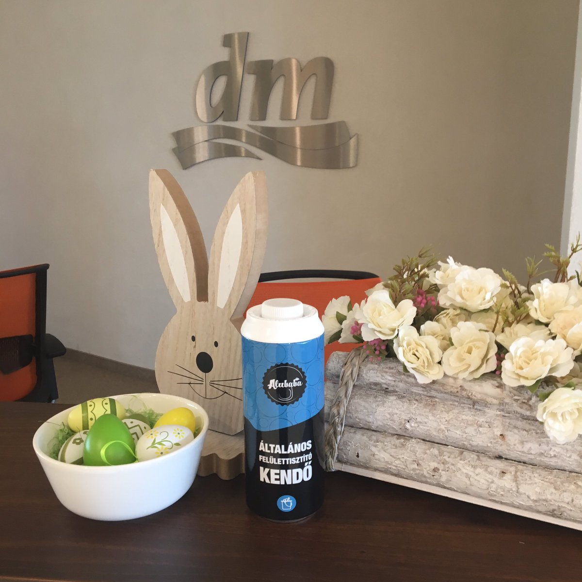 iCanuseCan's tweet photo. Alubaba proudly presents: we won the dmStart! Startup competition (the startup innovation competition of the Drogerie Markt. We wish you Happy Easter with this pic.  😀♻️🚀 #dm #drogeriemarkt #startup #dmstart #reuse #alubaba #reuserecycle #reusereducerecycle #happyEaster2019 https://t.co/xOtu4pmah5
