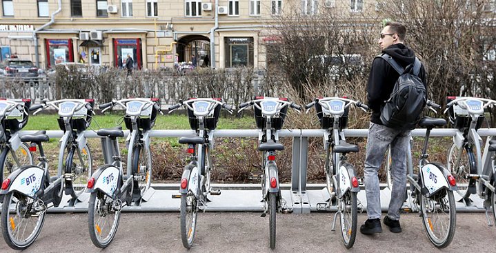 🚴‍♂Новые станции велопроката откроются в 12 районах Москвы

В Москве стартует велосезон. Система городского велопроката в этом году станет более обширной. 

Подробности для любителей велосипедных прогулок: bit.ly/2GvwZsk