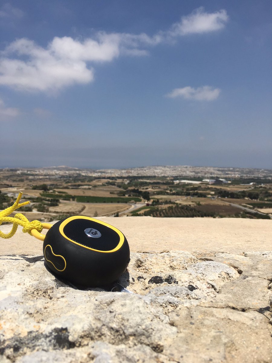 studioplays's tweet photo. Gravity will travel #Valletta Bluetooth to the world stay connected. #travel #love #music #sexy #gravity #jetsetter #malta #Europe #Beyonce #HappyEaster #GoodFriday #djshells #itdjshells #lionfacerecords #BBMAs #WeLoveTheEarth #Endgame #got https://t.co/EzjYcddTrg
