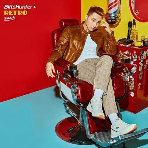 SKYFALL57900651's tweet photo. √ NGỌC ÁNH SKY

_ [19.04.2019] Hey Skyyyyyy!!!! Waiting for my ‘comeback’?
Be patient and enjoy me in Retro styleeeeee!!
Higher, Bouncer &amp; wayyyyyy Cooler!
#MTP #BitisHunter #RetroEssentialPack

Cre: ngocanhsky https://t.co/ES0nJZPHUB