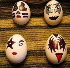 #HappyEaster we've re-edited our #WomenWhoRockRadio show 4 and added in a bonus track by <a href="/KTTunstall/">KT Tunstall</a> as a little #Easter treat alongside other great songs by #womenwhorock &amp; an interview with <a href="/LauraOzholl/">Laura Ozholl</a> <a href="/Joanovarc/">JOANovARC</a> !  Listen in here: mixcloud.com/greatermcrockr…