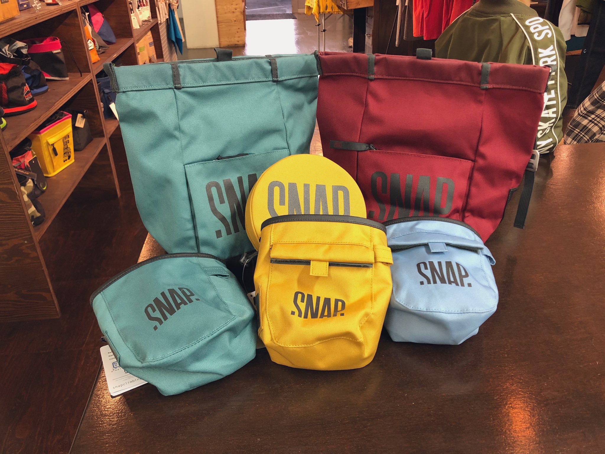 تويتر クライミングジム ゼロ下栗店 على تويتر Snapのチョークバッグが入荷しました シンプルなロゴがかわいいです こちらも早い者勝ちでございます チョークバッグ Snap T Co Dznfizx3n8