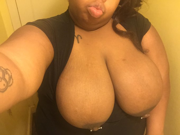 Hey guys I&rsquo;m available all day for some naughty chat!!  https://t.co/Ipgult1fY3   $5 of free credits<a href="/tag/rt"class="tags"><span>#rt</span></a>